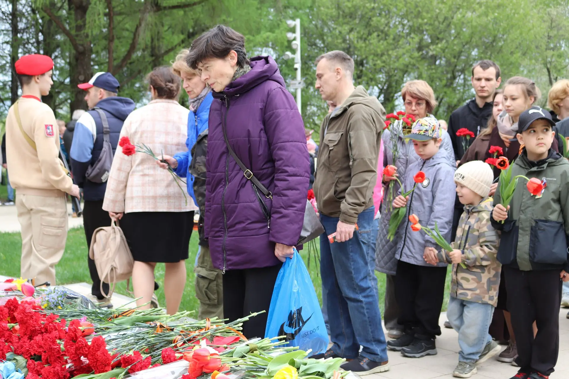 🎖🎗️🌟9 Мая Пущино наполнился особым торжественным настроением: жители собрались, чтобы отметить 81‑ю 