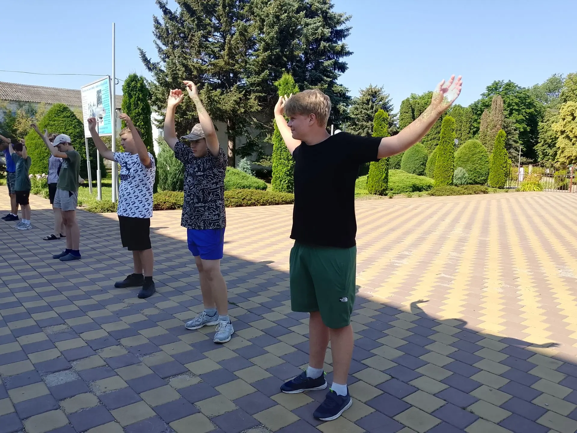 Сегодня в лагере труда и отдыха «Вперёд» проходит тематический день, посвящённый профилактике правон