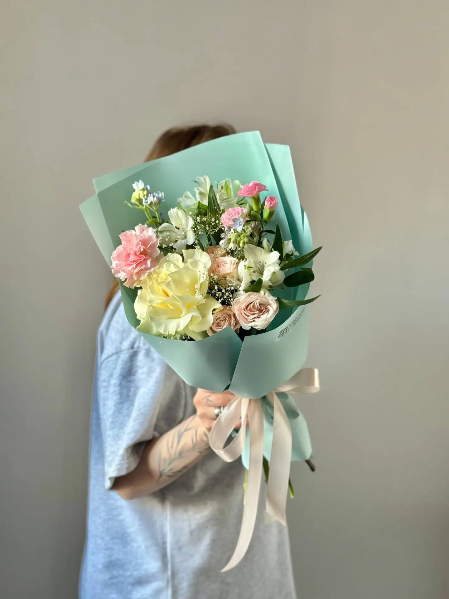 БУКЕТ ДНЯ 💚продан 

Свежий. Стильный. Сегодня по особой цене.
Стоимость: 1500₽
Без лишних слов — пр