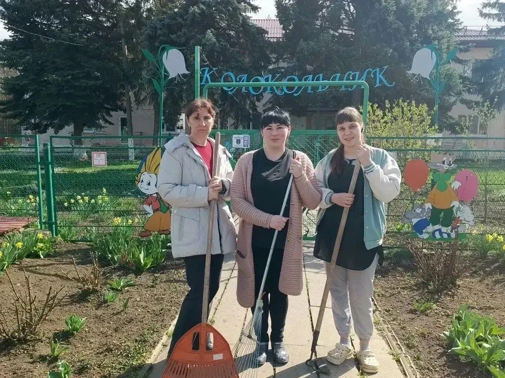 🐌🌱Образовательные организации района принимают участие во Всекубанском субботнике, который начинает 