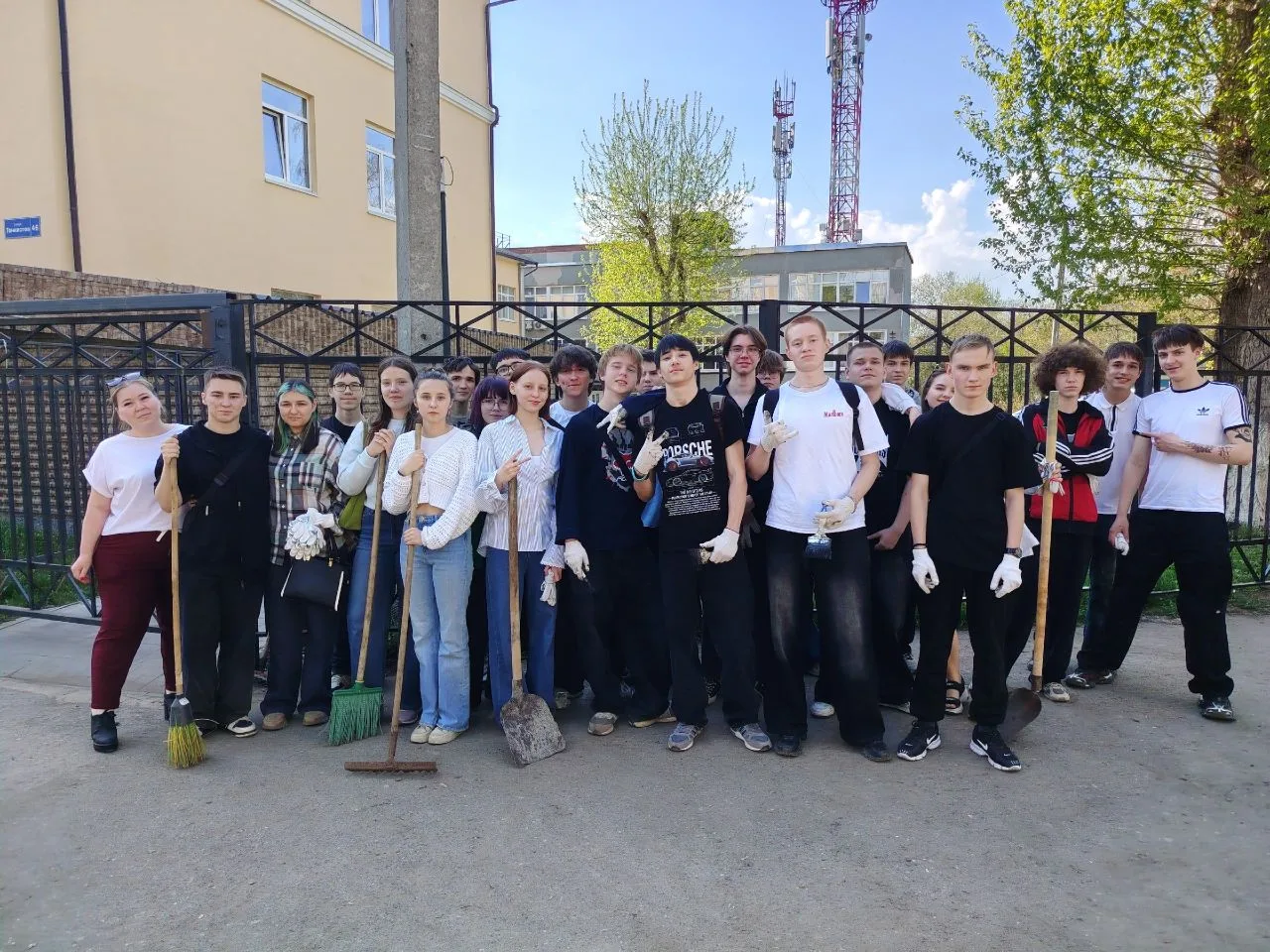Вместе за чистоту и порядок! 🧹