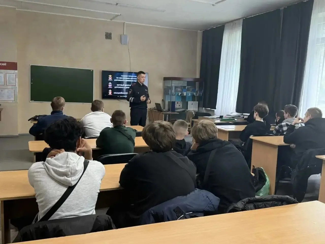 Сотрудники Госавтоинспекции Искитимского района провели профилактическую встречу со студентами  13 м