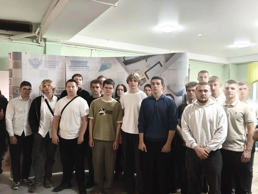 ✍️ Сегодня студенты Приборостроительного колледжа приняли участие в ярмарке вакансий, организованной