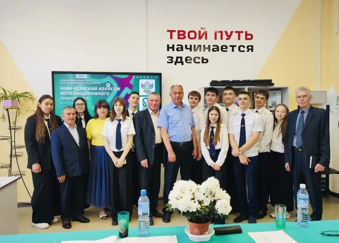 🎉 Завершилась защита ВКР у студентов специальности «Строительство железных дорог, путь и путевое хо