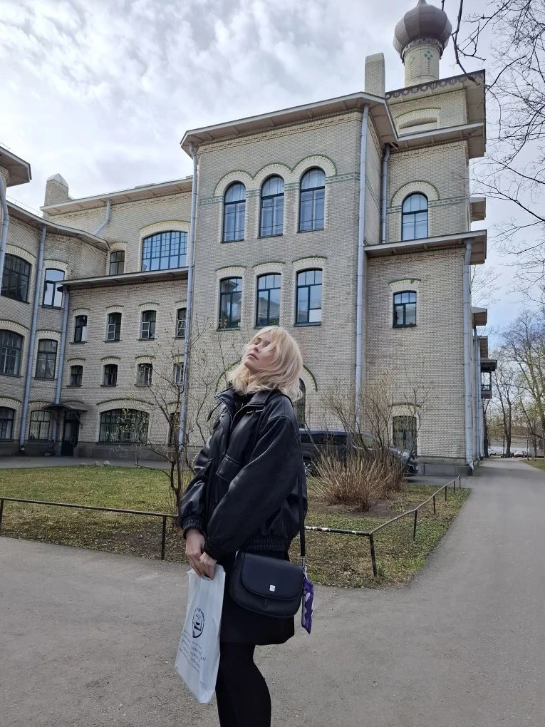 🏆 Гордость за наших учеников!  Мы рады сообщить, что ученица 9 "А" класса Бондаренко Алина Витальевн