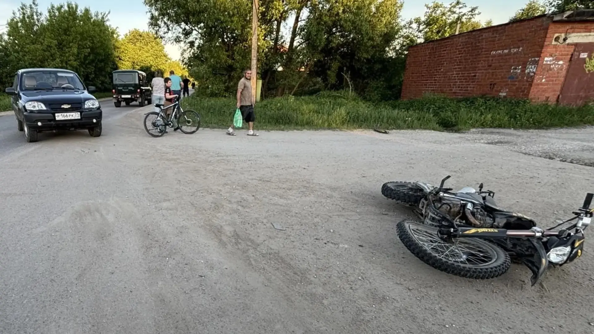 🚨🚔Алексин. Было вечером в субботу, на перекрестке ул. Машиностроителей и ул. Арматурной. 17-летний п