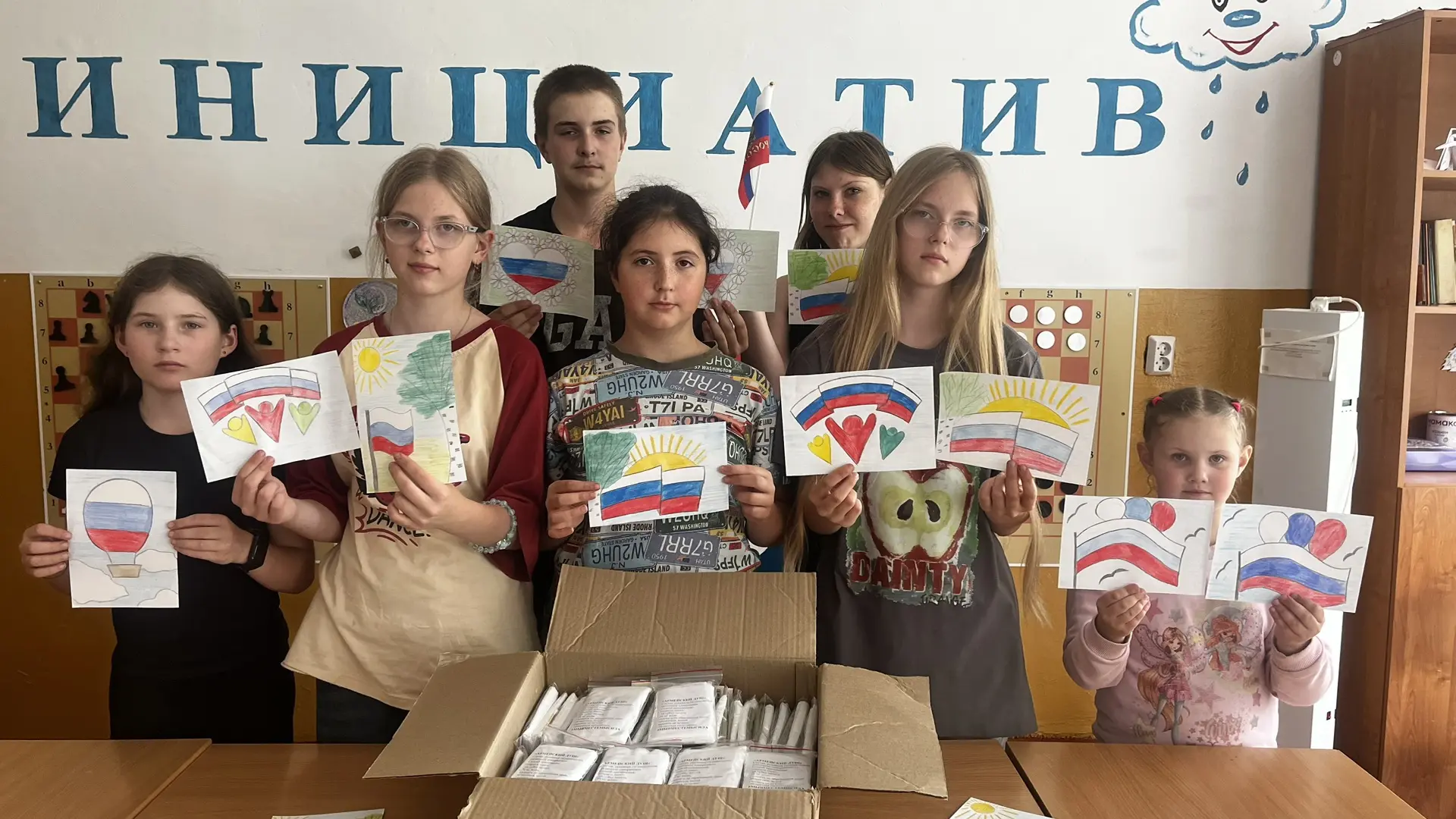 В ЛДП «Радуга» прошёл мастер-класс, на котором дети изготовили комплекты сухого душа дл...
