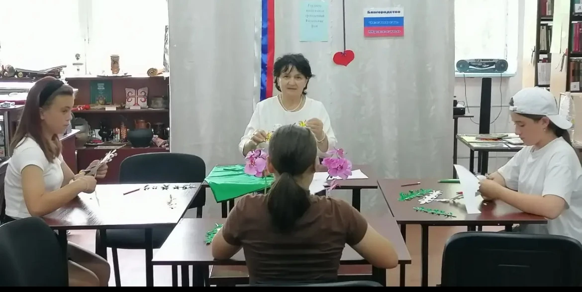 Искусство золотого шитья своими корнями уходит в глубину веков и имеет богатую историю. Свидетельств