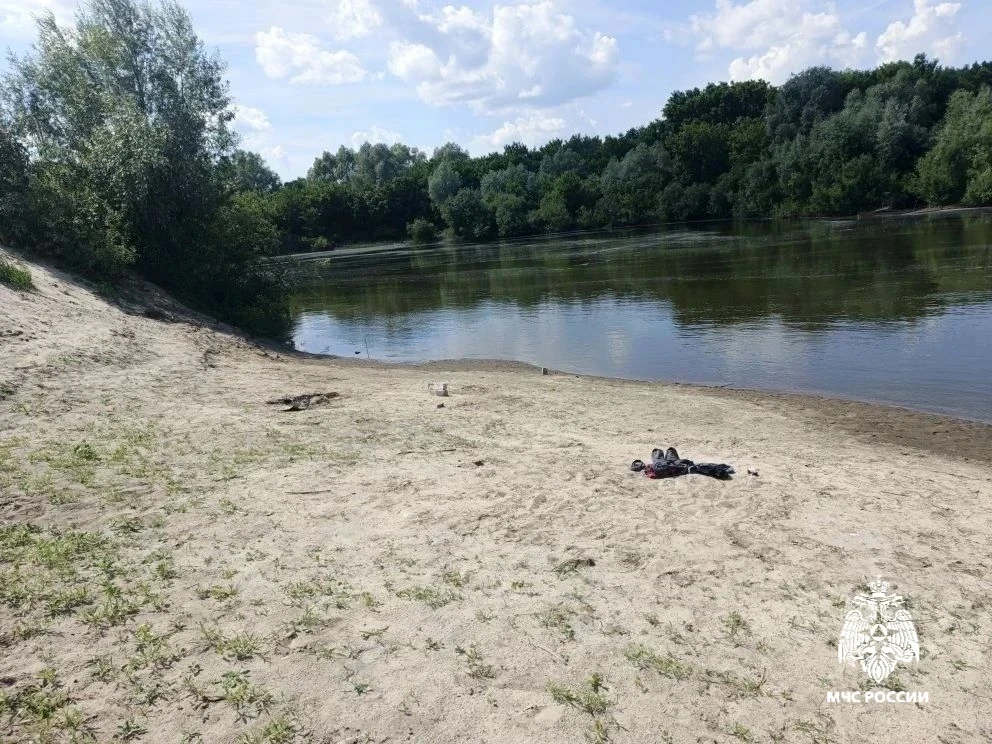 😢В Чувашии утонул 14-летний подросток

Трагедия произошла днем в Алатырском округе. Школьник купалс