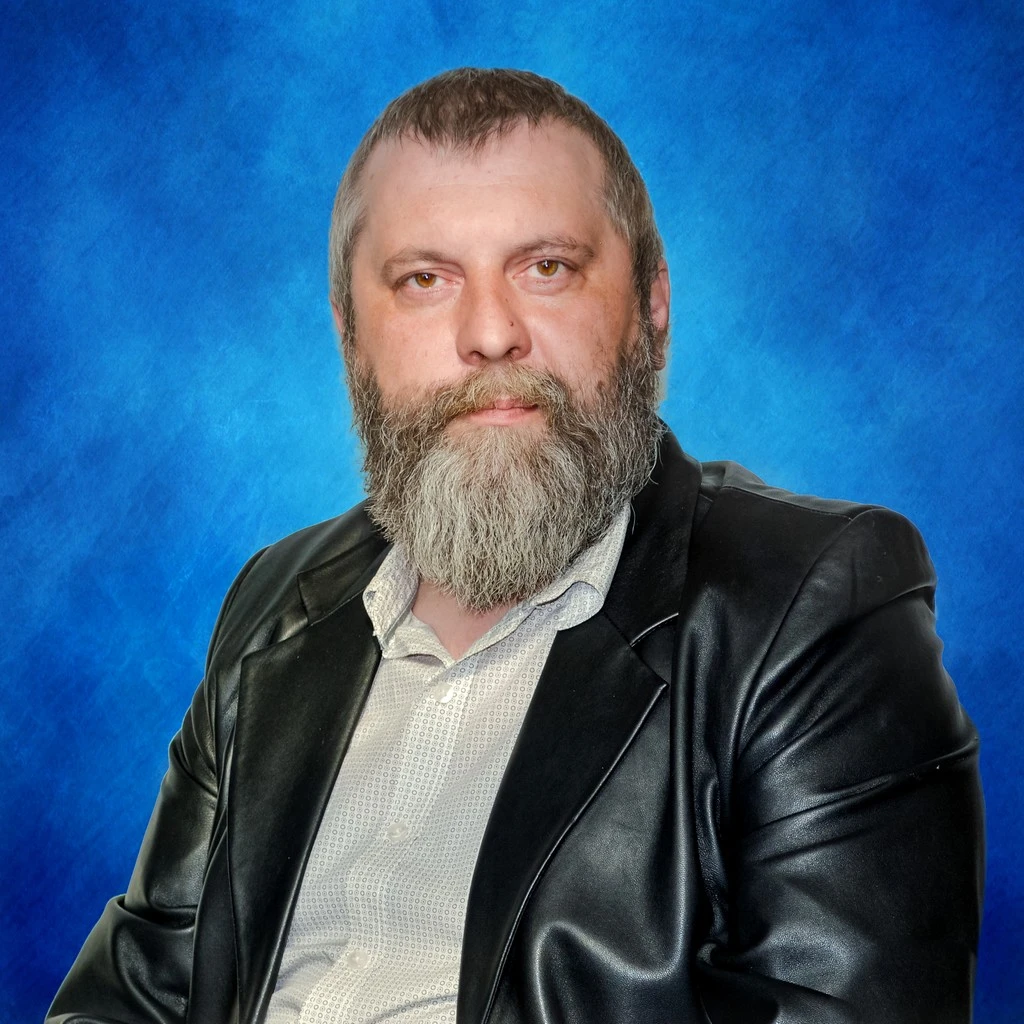 От имени министерства культуры и архивного дела Сахалинской области и от себя лично сер...
