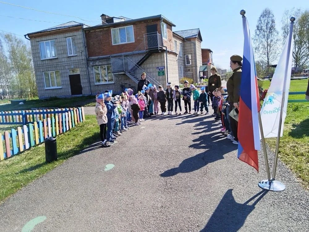 "Зарница" в детском саду: юные герои отметили 9 мая!