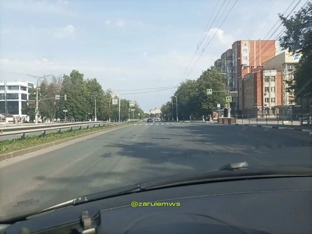 В некоторых районах перестали работать светофоры после скачка электричества
