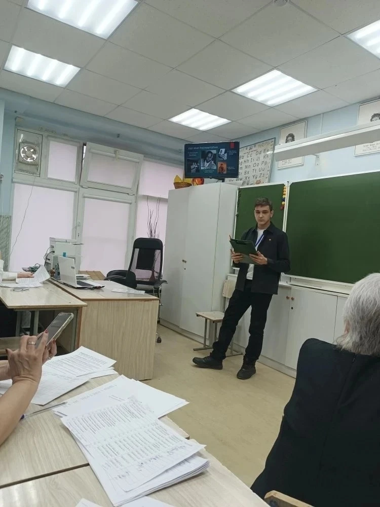 🌿 В прошлую субботу, 14 марта, ученики нашей гимназии приняли участие в творческом конкурсе на иност