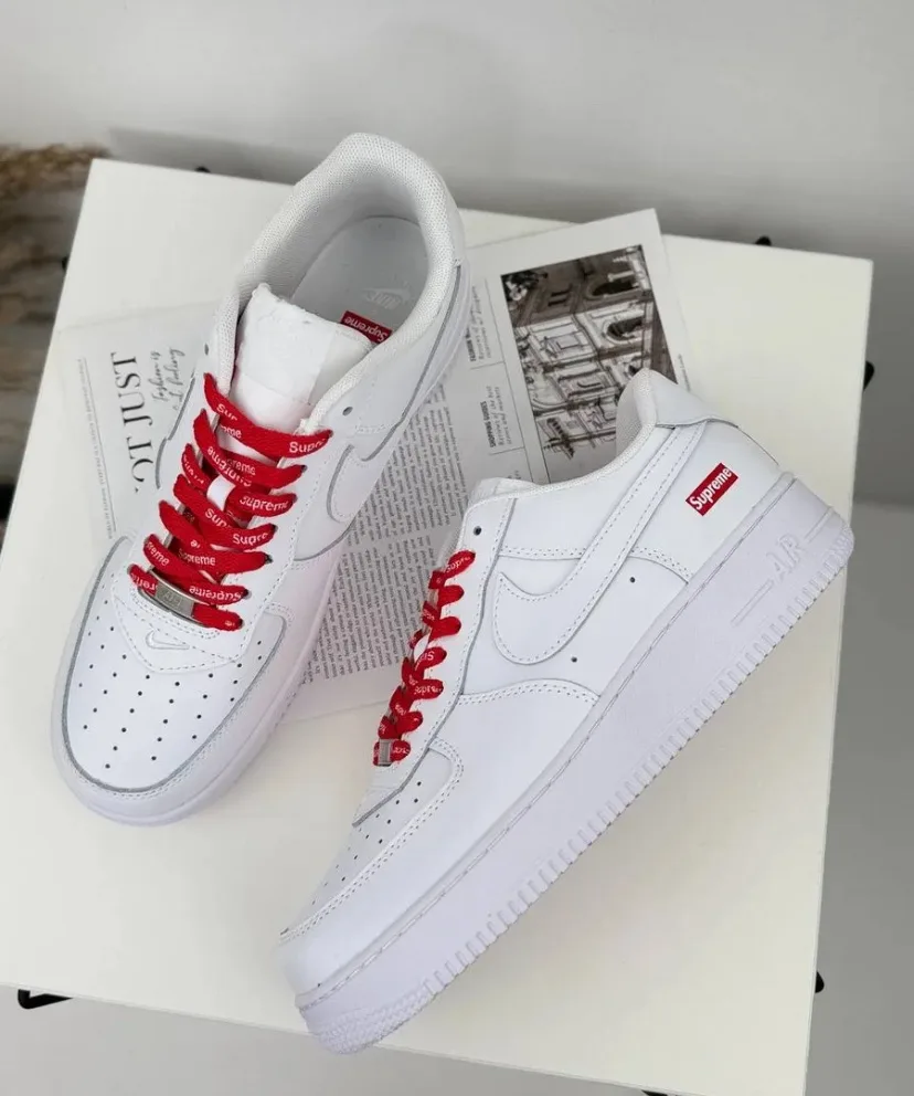 Готовы раздать стиля? С Nike Air Force Supreme это сделать проще простого!

Легендарный,узнаваемый в