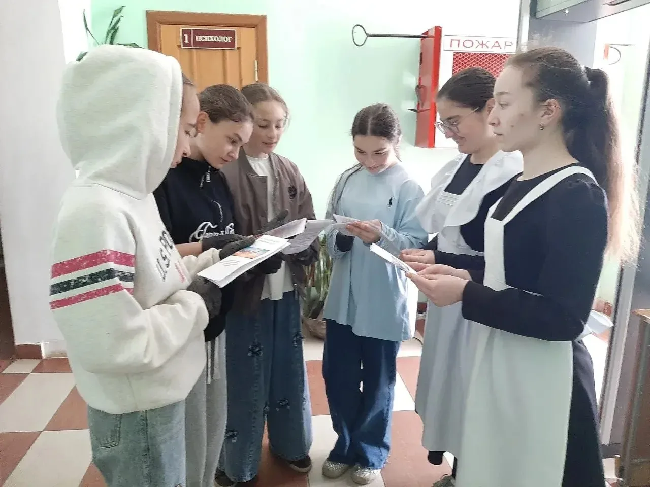 В рамках общероссийской акции "Сообщи, где торгуют смертью" активисты нашей школы совме...