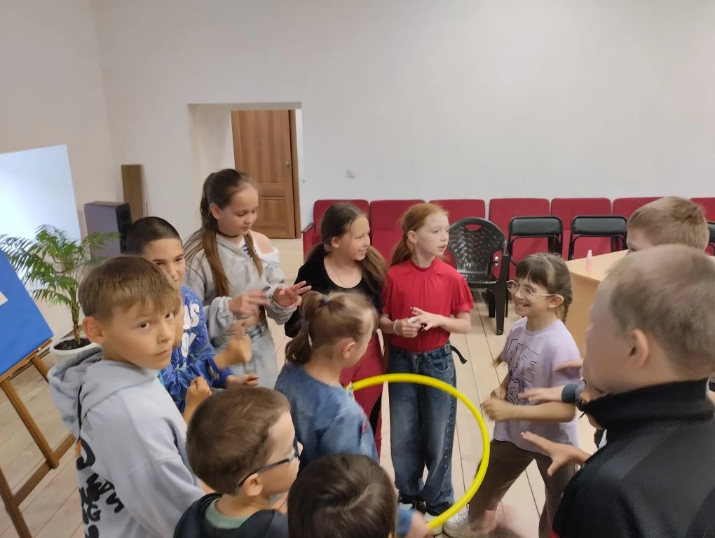 #Верхние_Серги_Библиотека
#верхниесерги
 Лето в библиотеке — это время увлекательных встреч, интерес