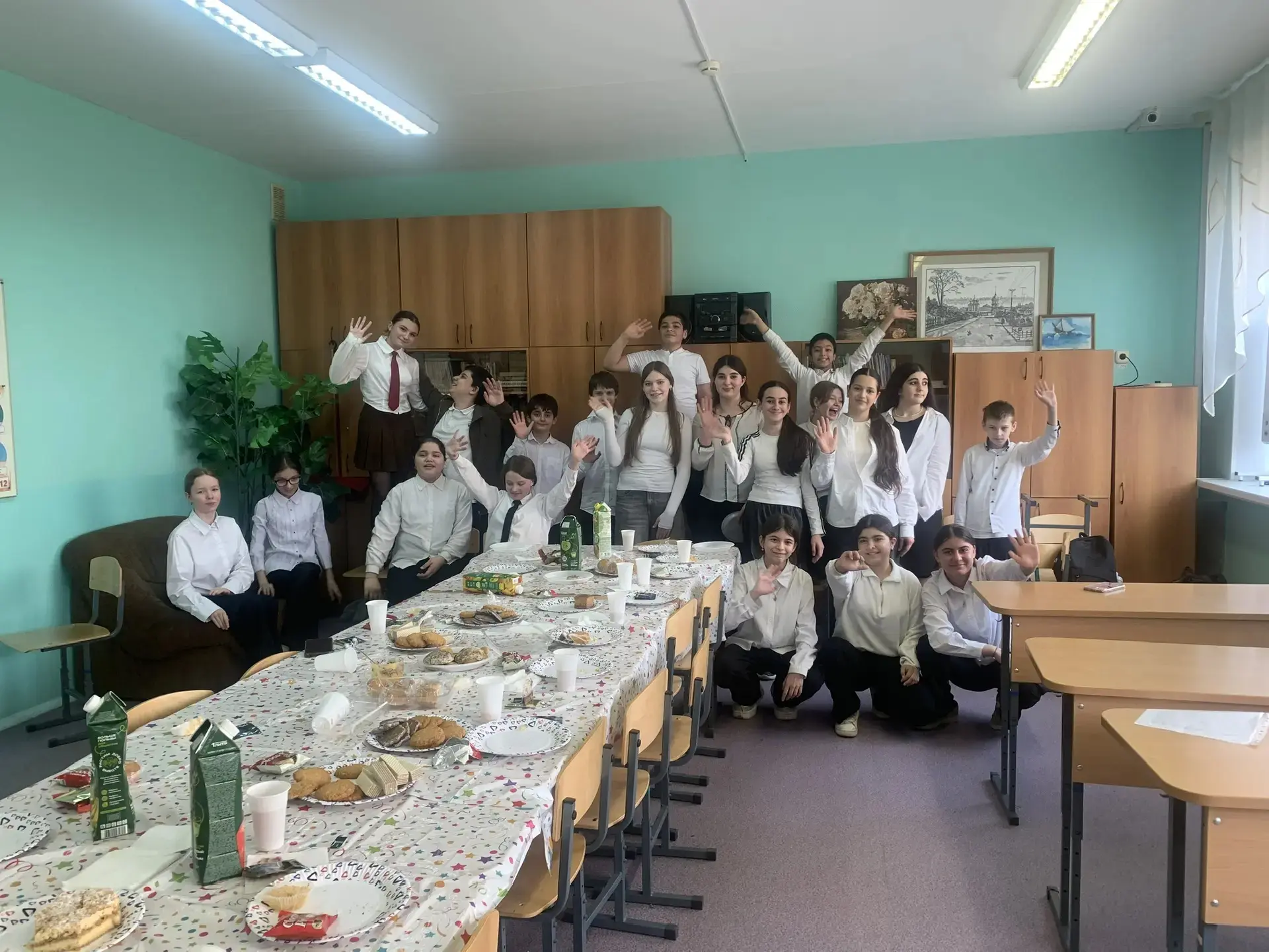 Сегодня в 6Г классе был праздник! «Тульский праздник» - тема нашего классного часа. Ребятам было инт