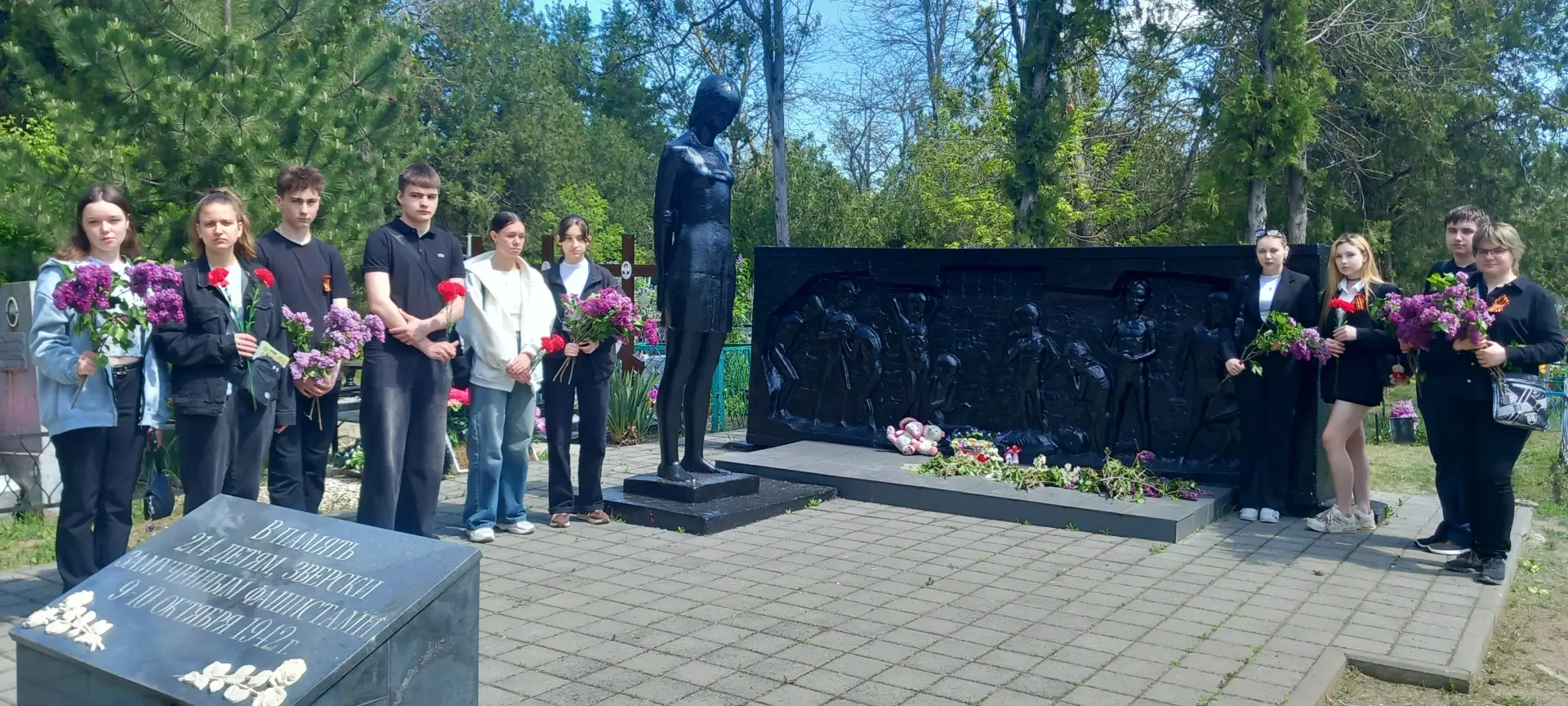 🕊 В преддверии Дня Победы студенты отделения профессиональных технологий Ейского полипрофильного кол