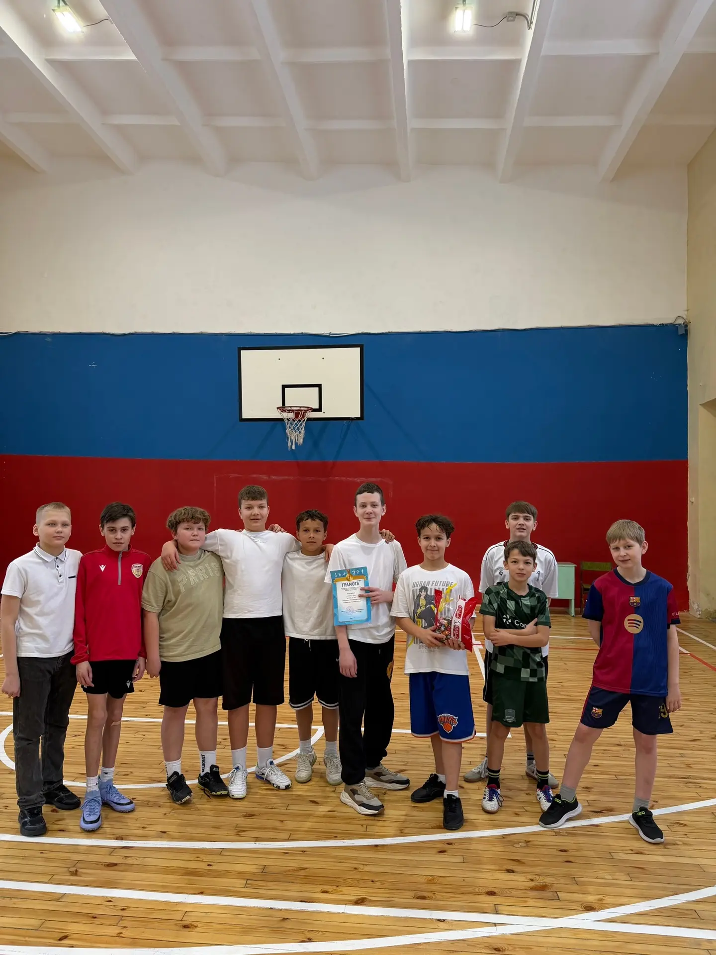💪🏻 Смелость, сила, дружба — 5-е классы сражались за титул богатырей! 💪🏻  Вчера в нашей школе 🏫 царил