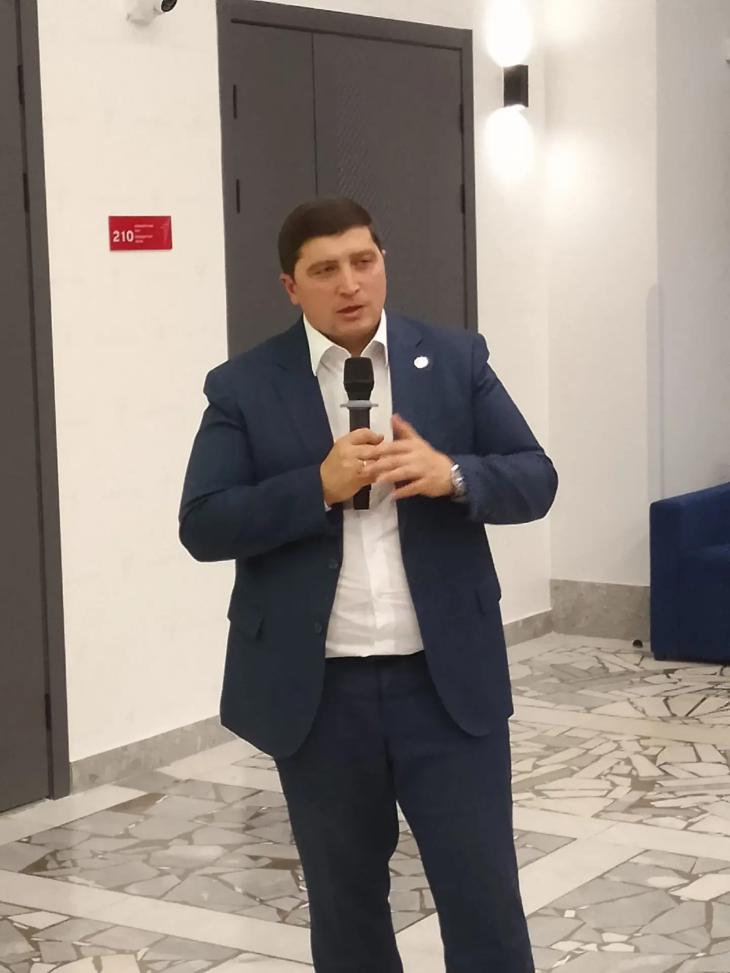 «НЕ детские разговоры»: студенты НМК
