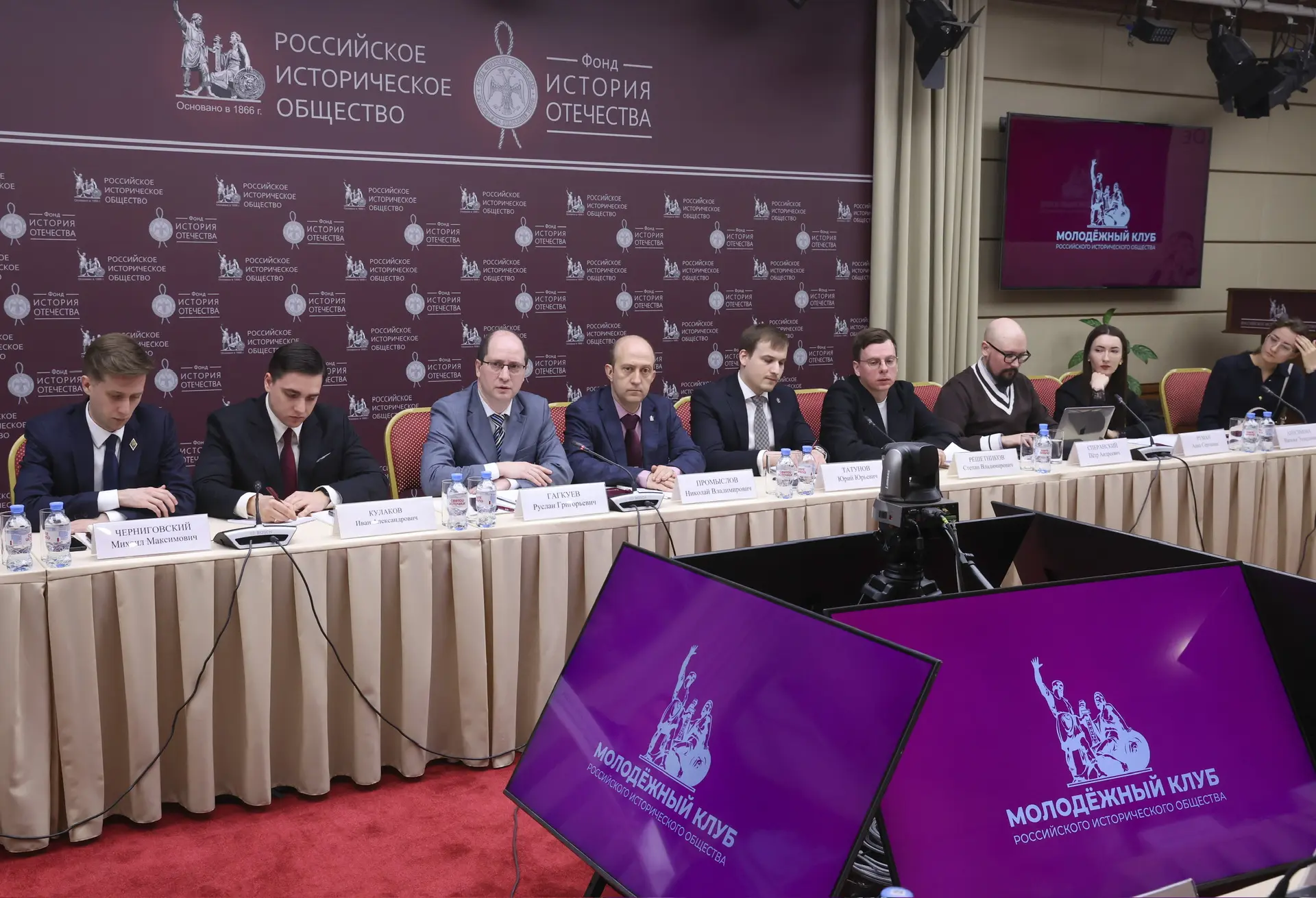 ⚡️31 марта в Доме РИО состоялось заседание Молодёжного клуба Общества. Участники встречи подвели ито