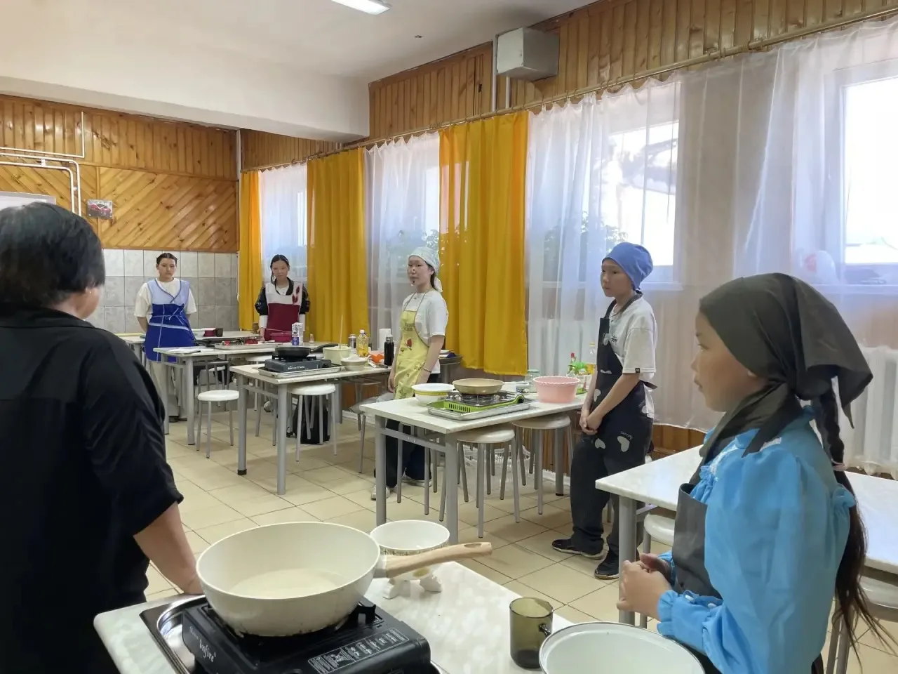 Самаан сайын кэлбитинэн, күөххэ үктэммиппитинэн Сайылык күнүн бэлиэтии, ыам ыйын 22 күн...