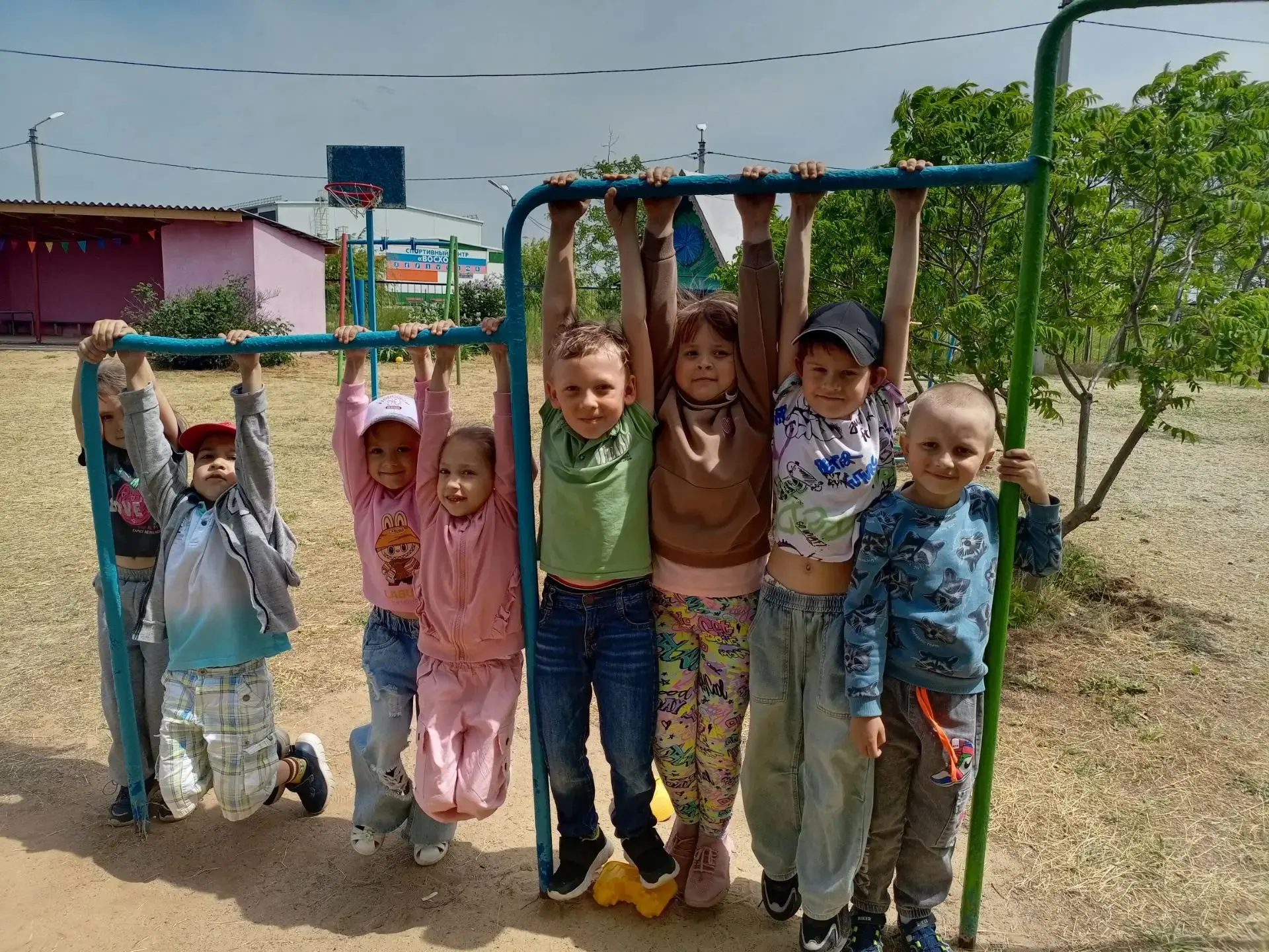 🌞🌷🤗☀️Лето — это замечательное время года! Можно проводить на свежем воздухе столько ...