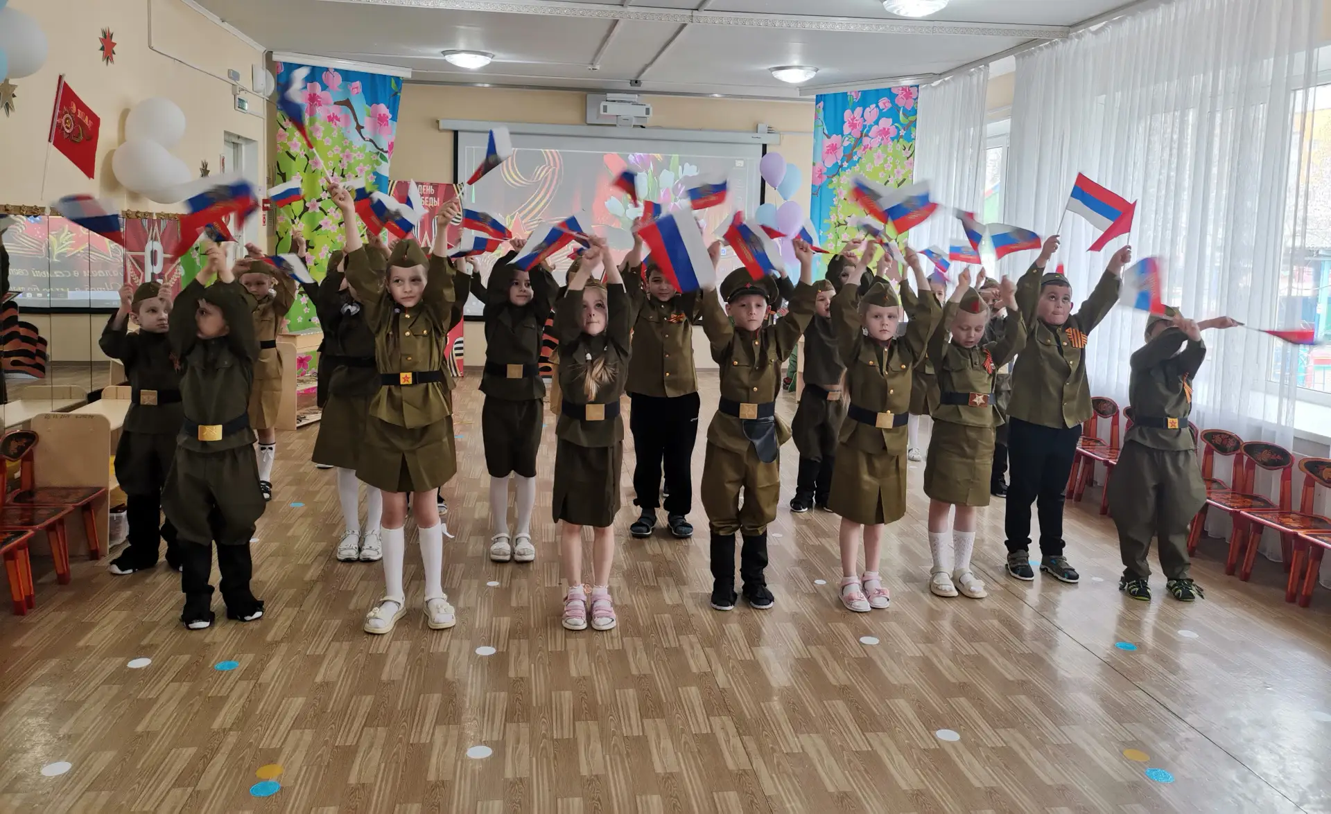 ПРАЗДНИК «НИКТО НЕ ЗАБЫТ И НИЧТО НЕ ЗАБЫТО…»