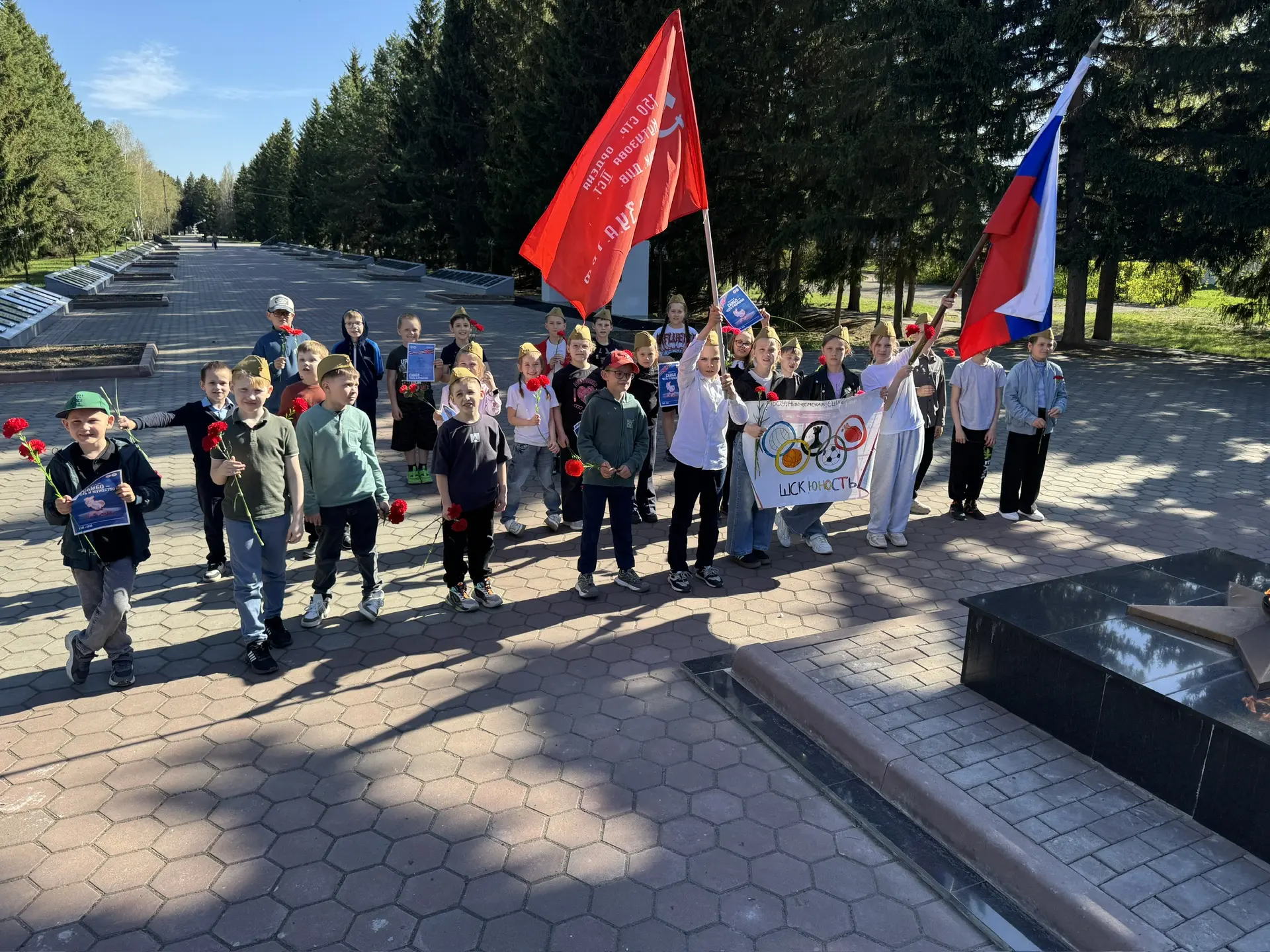 Юные участники проекта «Самбо в школу» из МБОУ Нижнеомской СШ №2 приняли участие в ежег...