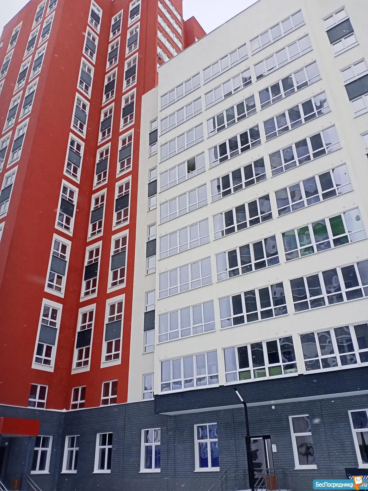 Сдам без посредников: студия, 28м² Цена: 25000 Адрес: Барнаул, Индустриальный р-н, Павловский тракт 