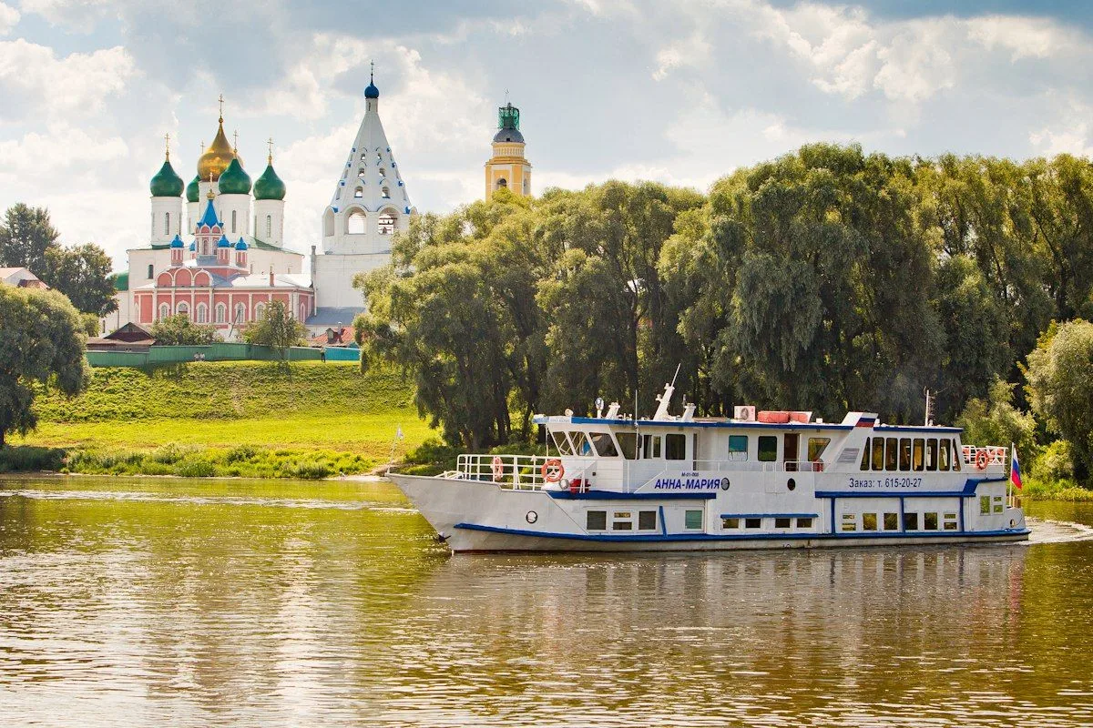 🚢 Мамы, кто за прогулку на теплоходе всей семьёй?

В Коломне можно прокатиться на теплоходе по Моск