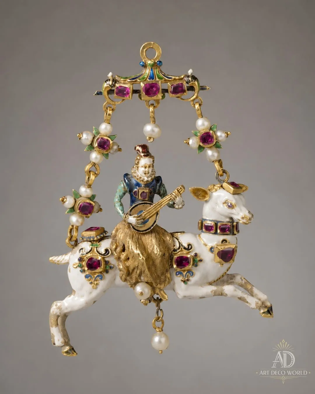 с. 1580–1620 • Кулон Ренессанс

Этот необыкновенный кулон, являющийся очаровательной драгоценностью 