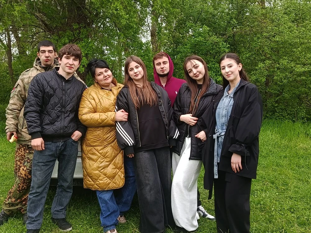 2 мая был проведён выездной кураторский час на природе для студентов 2 курса 40.02.04  ...