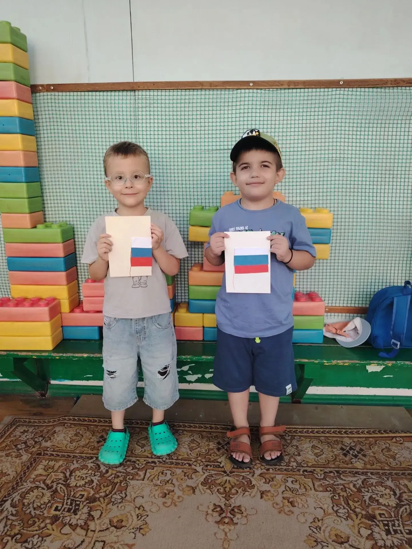 🎉 В преддверии Дня Государственного флага Российской Федерации (22 августа) ребята из ...