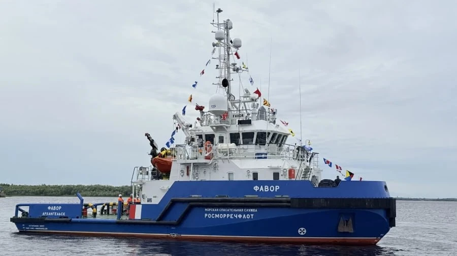 🚢 В Архангельске подняли флаг России на новом арктическом буксире "Фавор"
