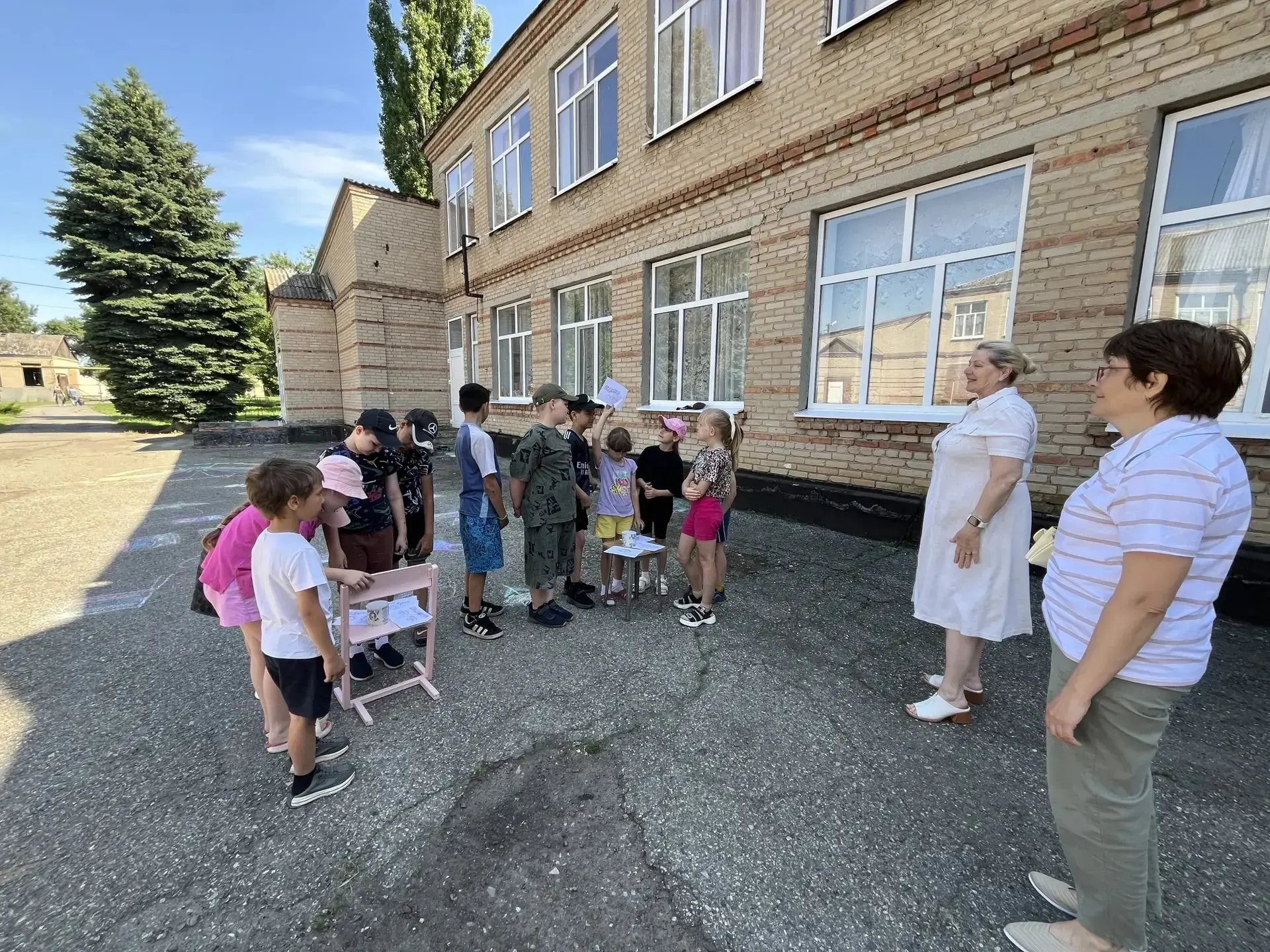 Девятый день пребывания в лагере прошёл под названием – «День медика». Воспитатели подо...