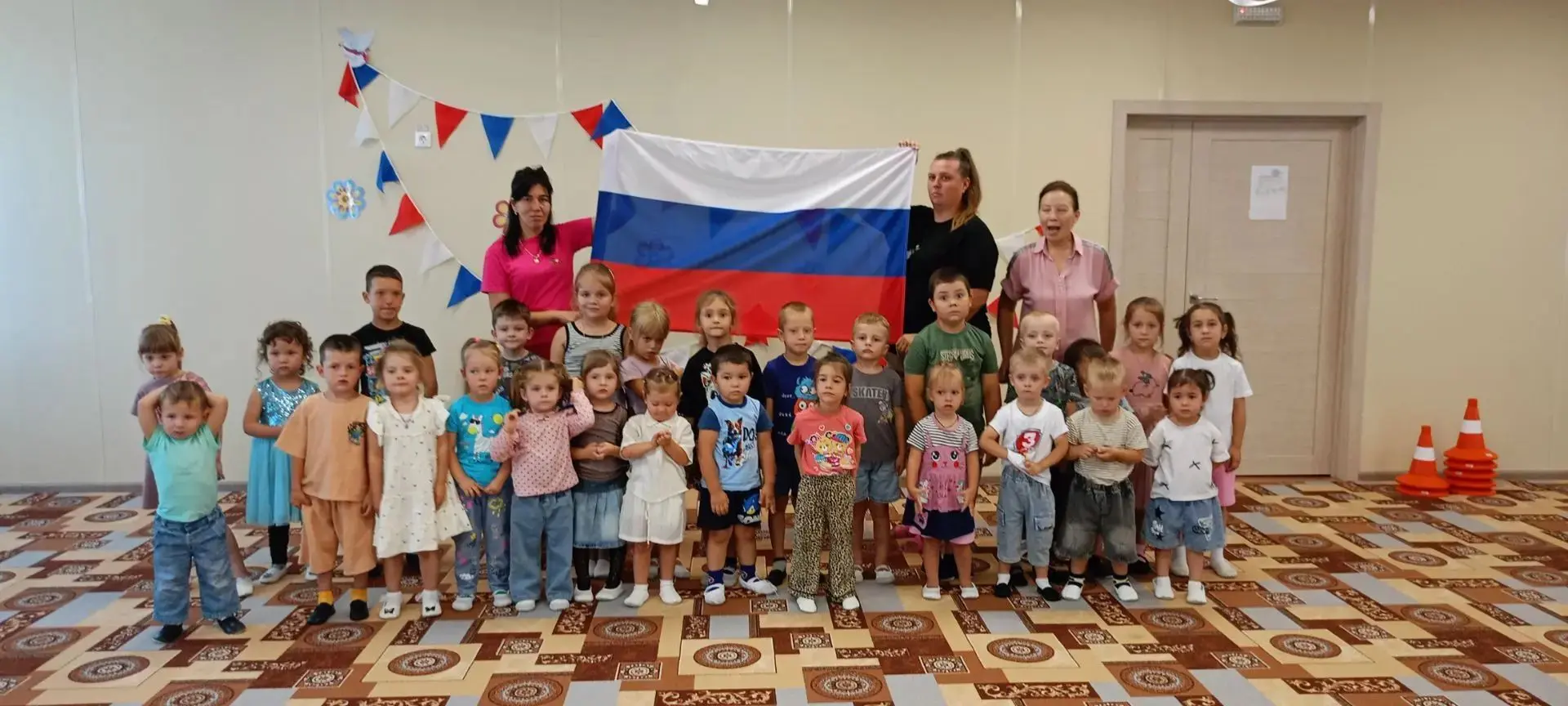 В нашем детском саду МБОУ " Заречненская школа-детский сад " прошло мероприятие "День ф...