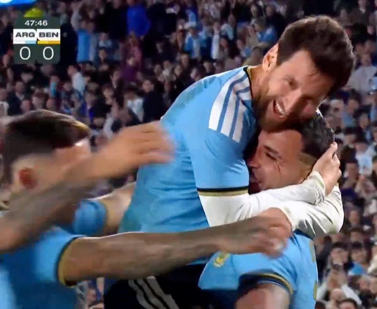 Открывает счет сборная Аргентины! 🇦🇷