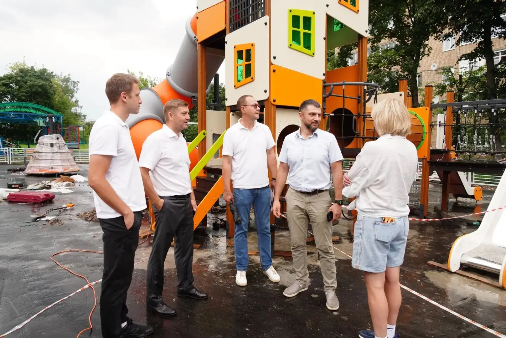 В округе созданы две новые территории для детства и спорта

Депутаты муниципального Совета Алексей Д