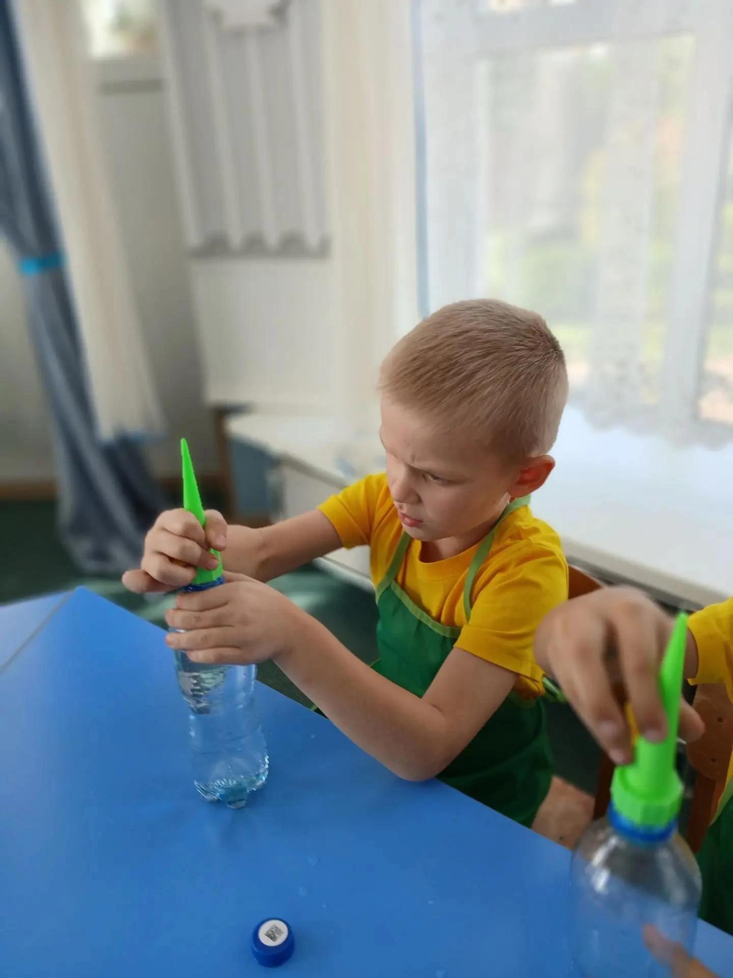 Сегодняшний день в нашей агролаборатории начался с  живых гипотез.☀️❓☀️❓