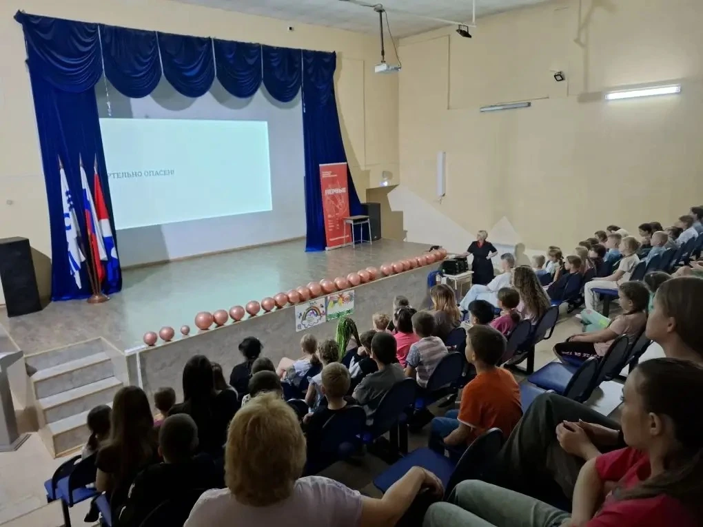 Сегодня в нашем пришкольном лагере состоялась встреча по безопасности на транспорте!

🚂К нам в гост