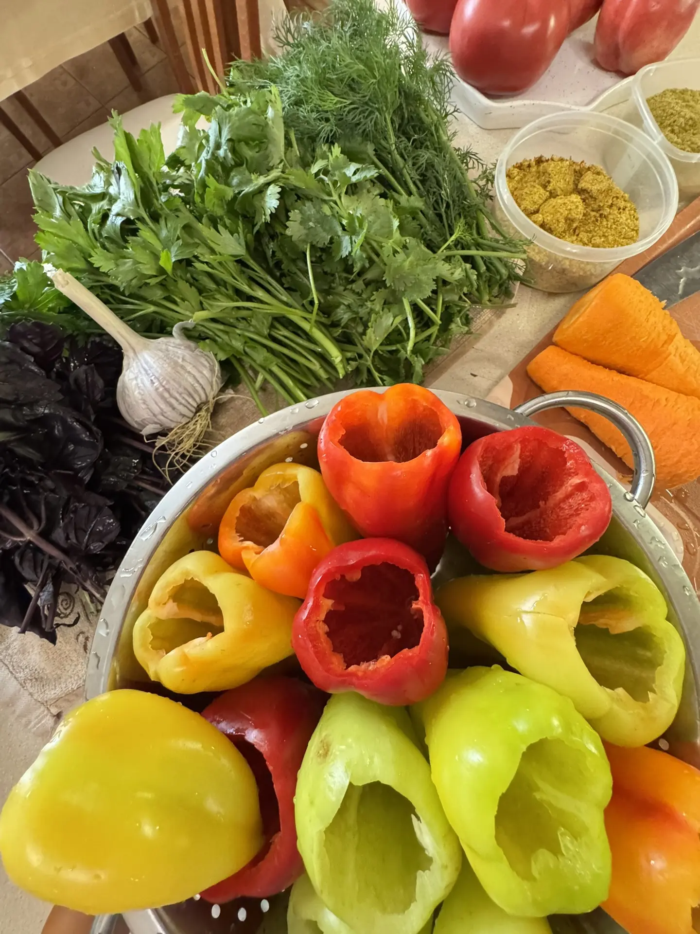 Ну а сегодня на нашей кухне творит Сережа (мой муж кто не в курсе) 🧑‍🍳