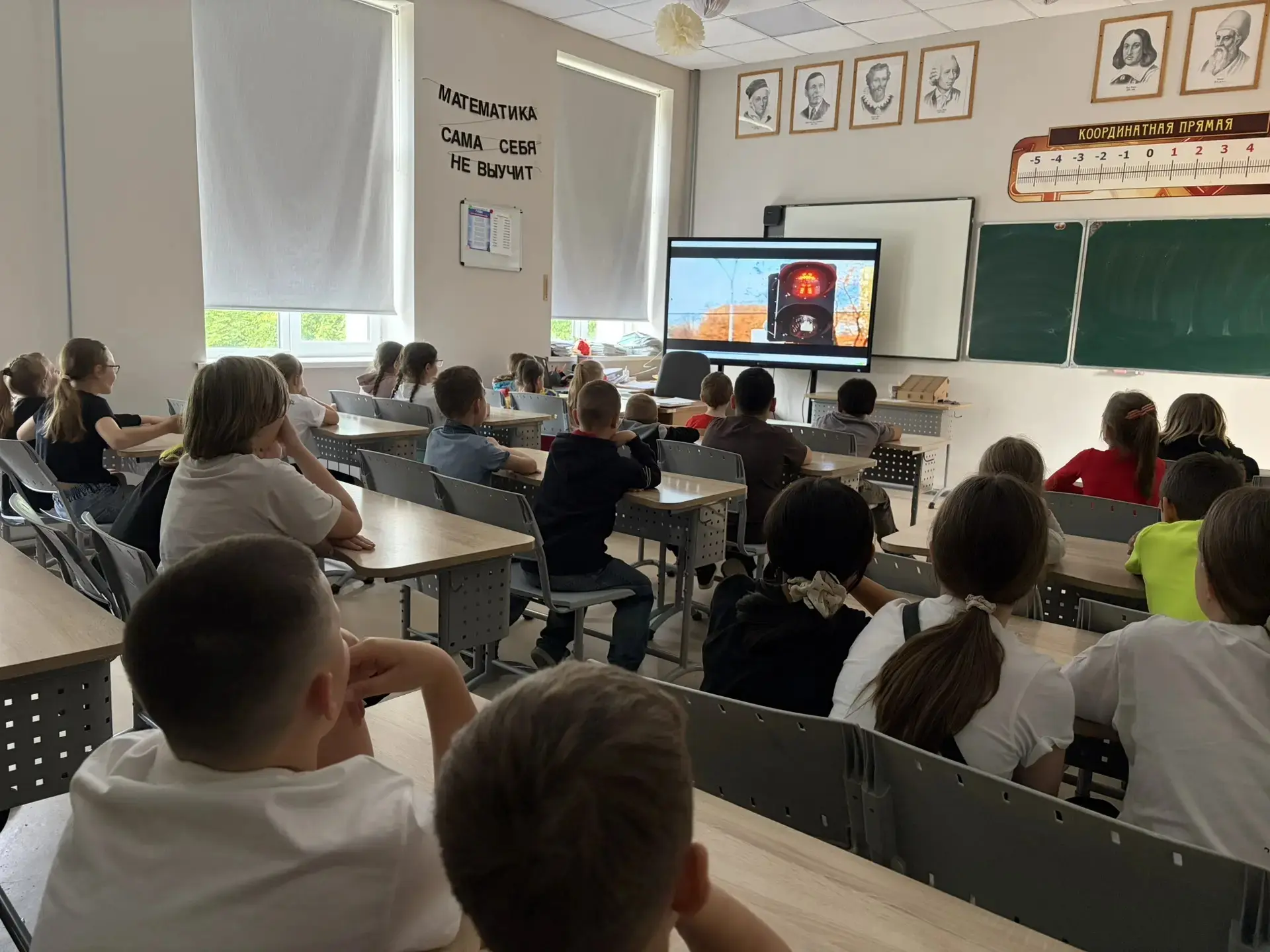 🚆 Безопасность на железной дороге: «Уступи дорогу поездам!» 🚆