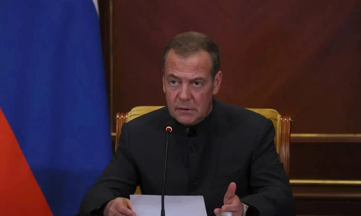 ⚡️Медведев опроверг слухи о новой мобилизации