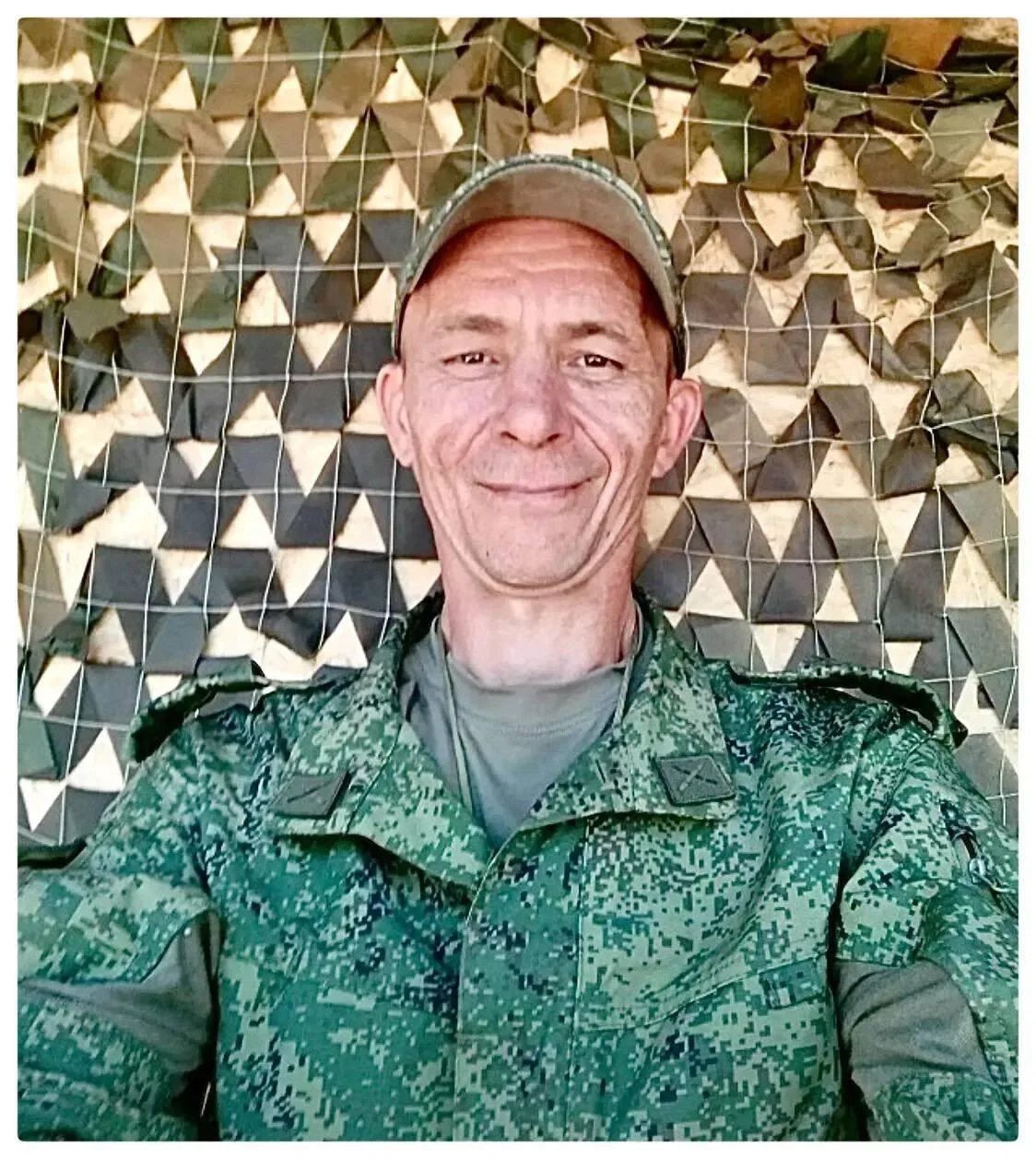 В зоне проведения специальной военной операции 4 сентября погиб Андрей Иванов. Он родил...
