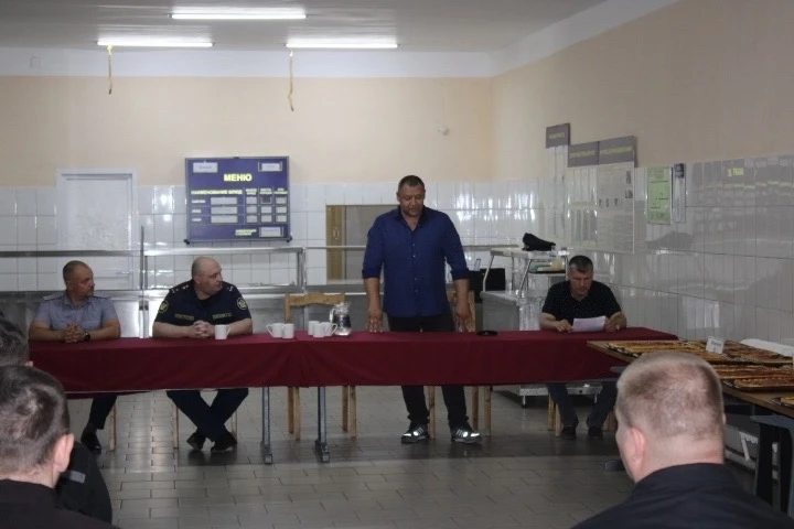 💢 Пироги стахановцам - в тагильской колонии ЛИУ-51 подвели итоги производственно-хозяйственной деят
