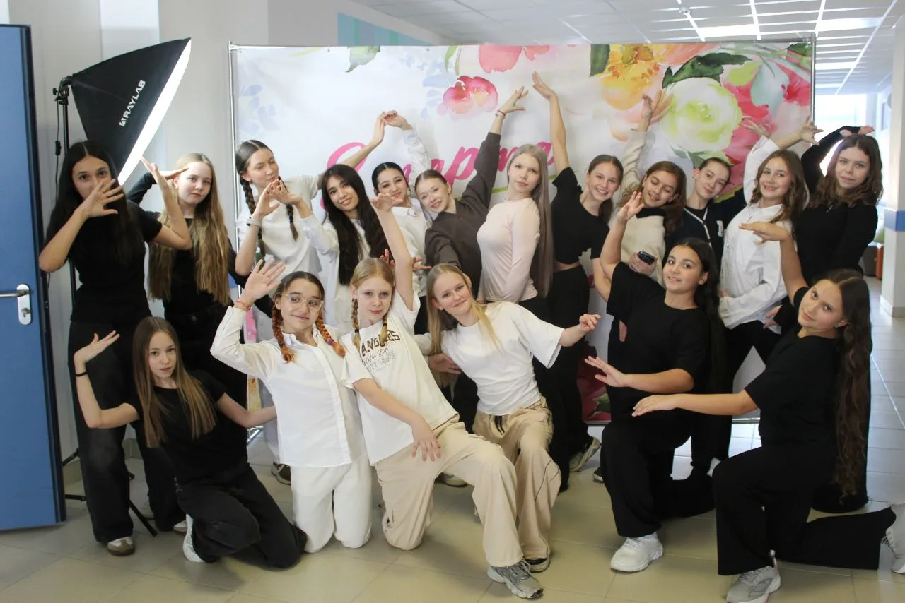 Родные, любимые! 🌷 В преддверии Международного женского дня в нашей школе состоялся праздничный конц