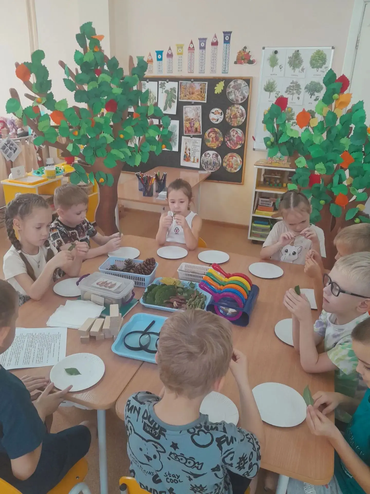 🌳🍂 В рамках тематической недели «Деревья и кустарники» ребята группы «Непоседы» превр...