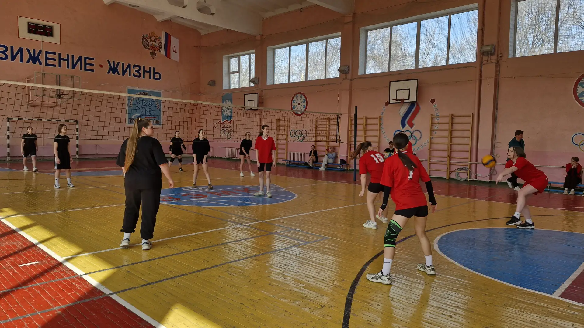 25 марта 2026г. в филиале РГУПС в г. Воронеж был проведен турнир по волейболу среди девушек очного о
