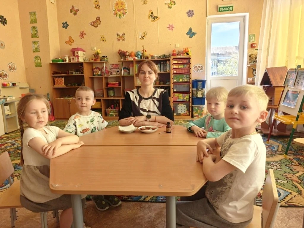 🔬 Маленькие открытия: эксперименты с картошкой в группе «Затейники»!